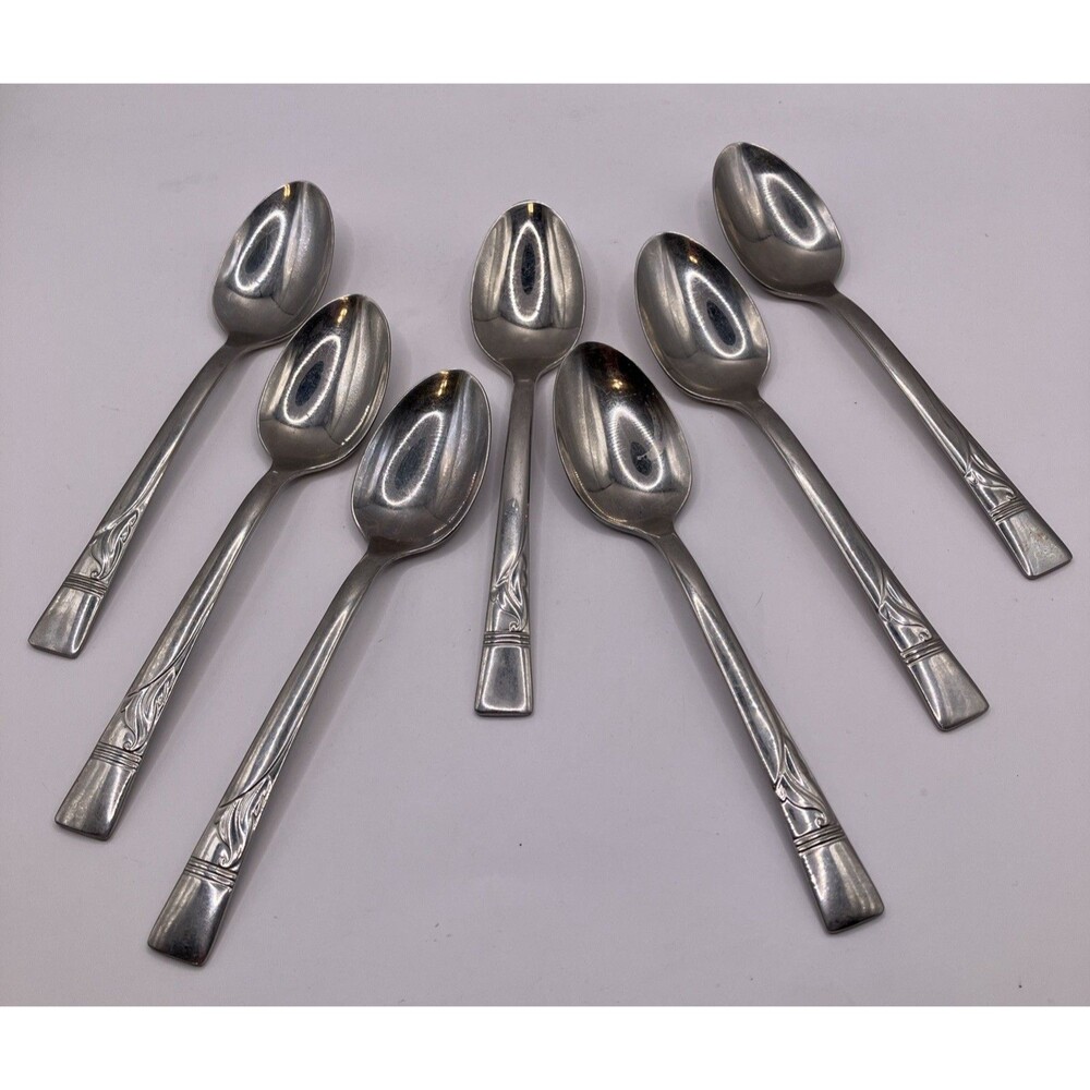 Vintage Rogers Cutlery Stainless USA INS112 Lot Of 7 Teaspoons Leaf Pattern